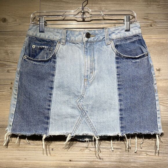 Garage Denim Mini Skirt Size Small Two Tone Patchwork Raw Hem Blue Cutoff Jean - Picture 1 of 9